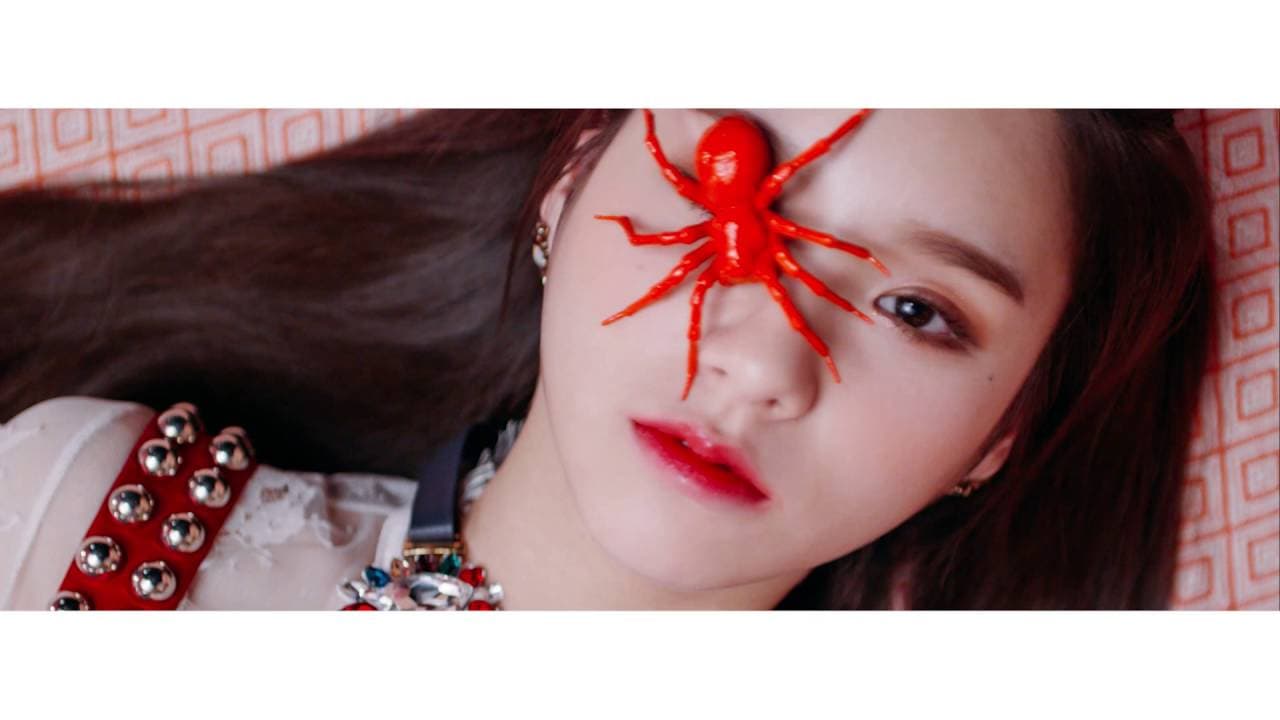 LOONA HeeJin - ViViD Pre-Debut MV