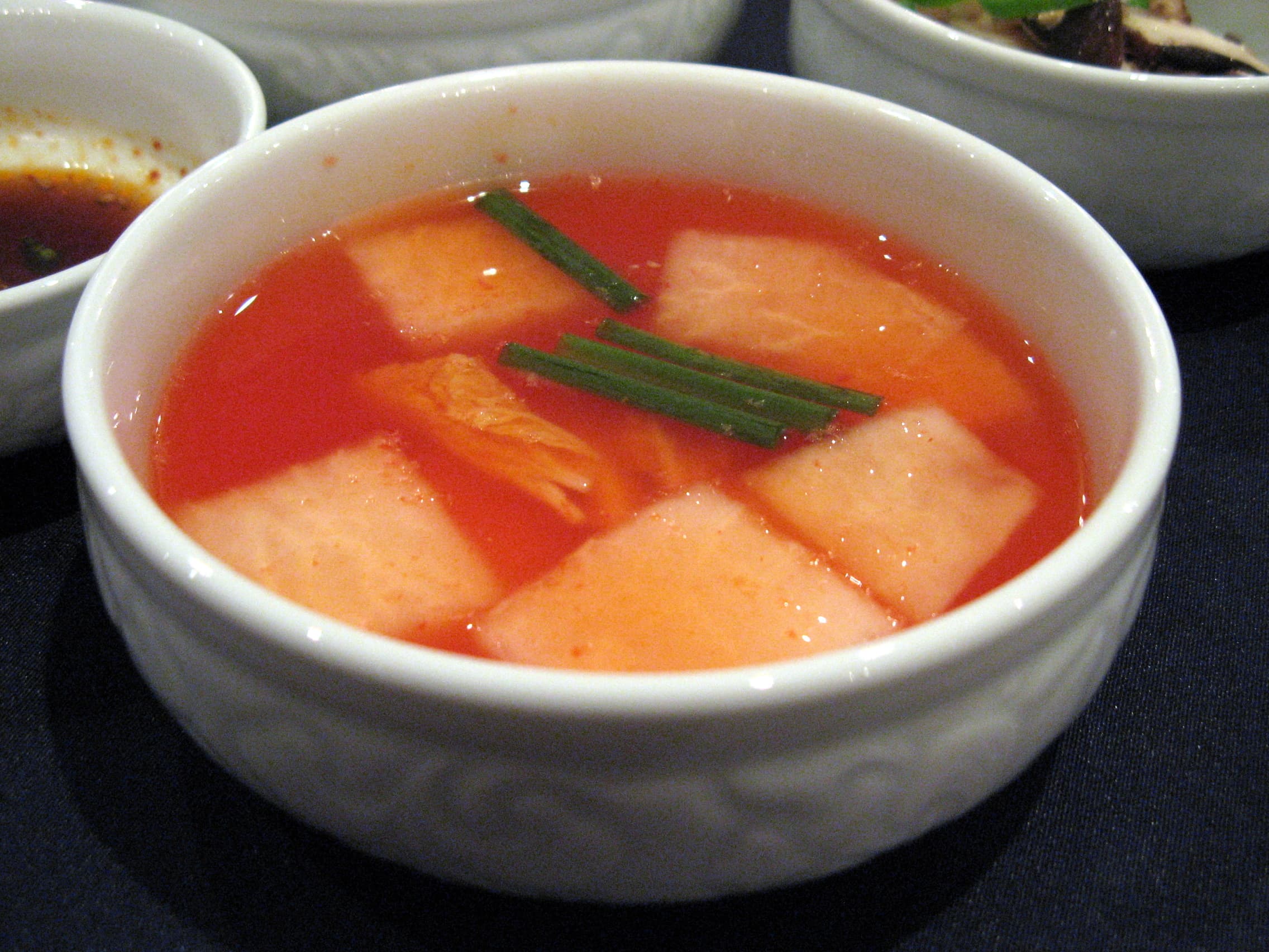 Nabak-kimchi (Kimchi Aquoso da Corte Real)