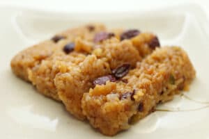 Yaksik (Doce de Arroz Glutinoso com Castanhas)