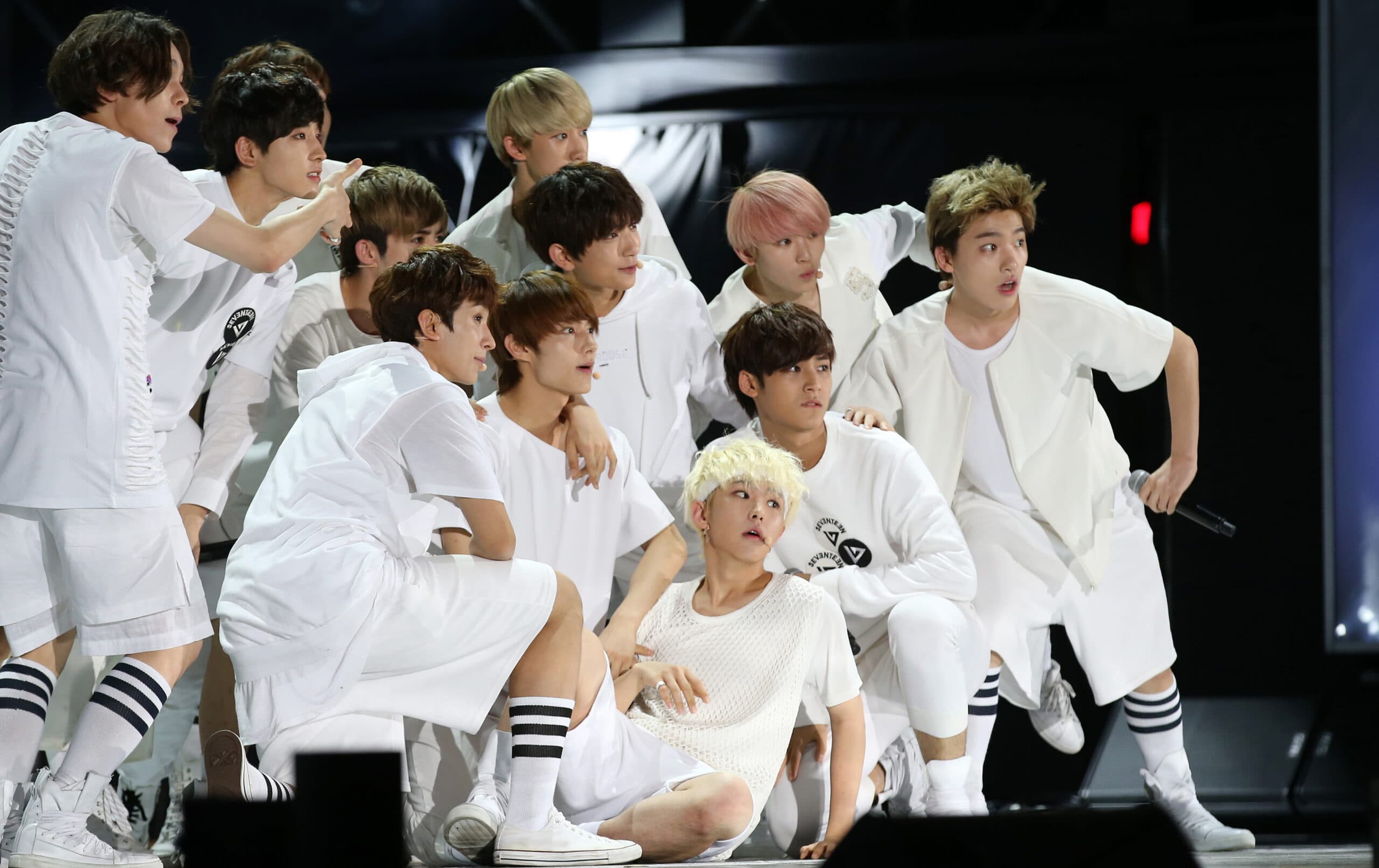 Como funciona um contrato de idol na Coreia do Sul