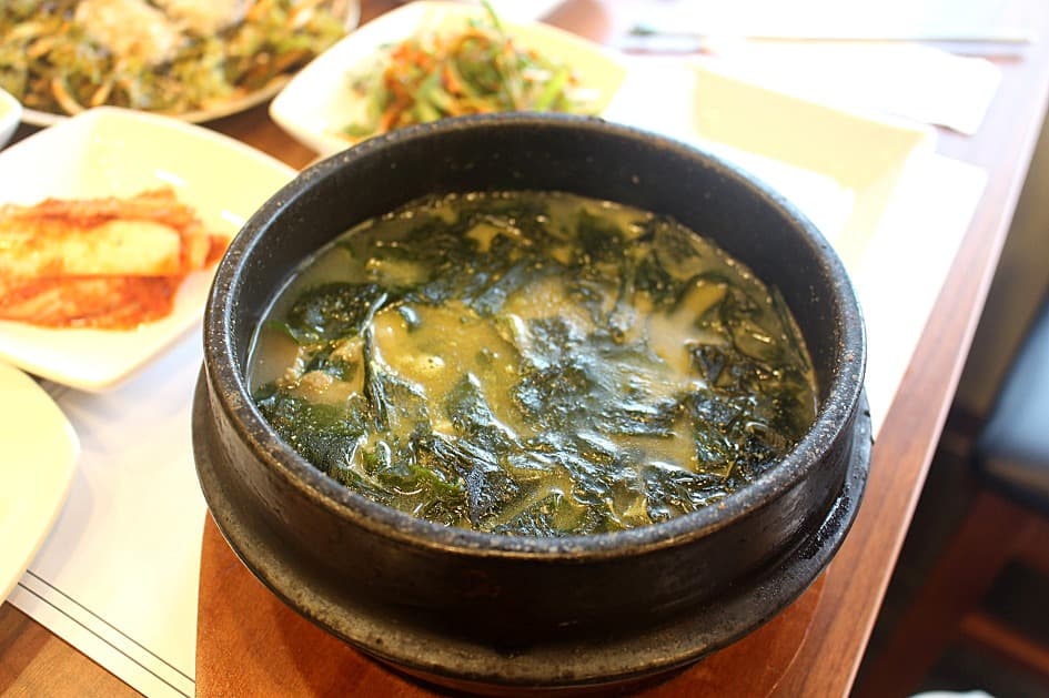 Miyeok-guk