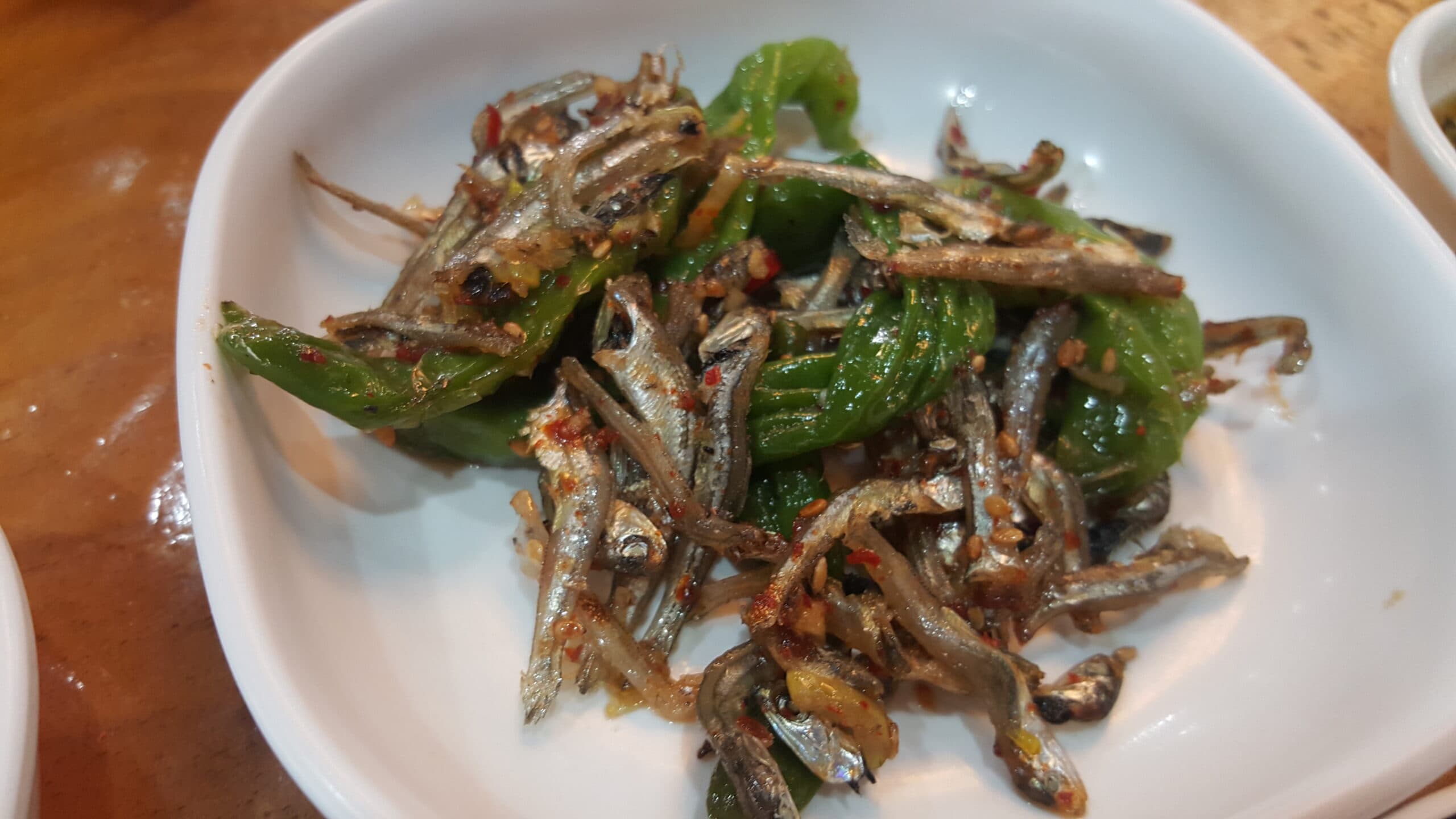 Myeolchi-bokkeum (Anchovas Secas Salteadas)